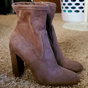 Steve Madden Tristine Bootie Taupe